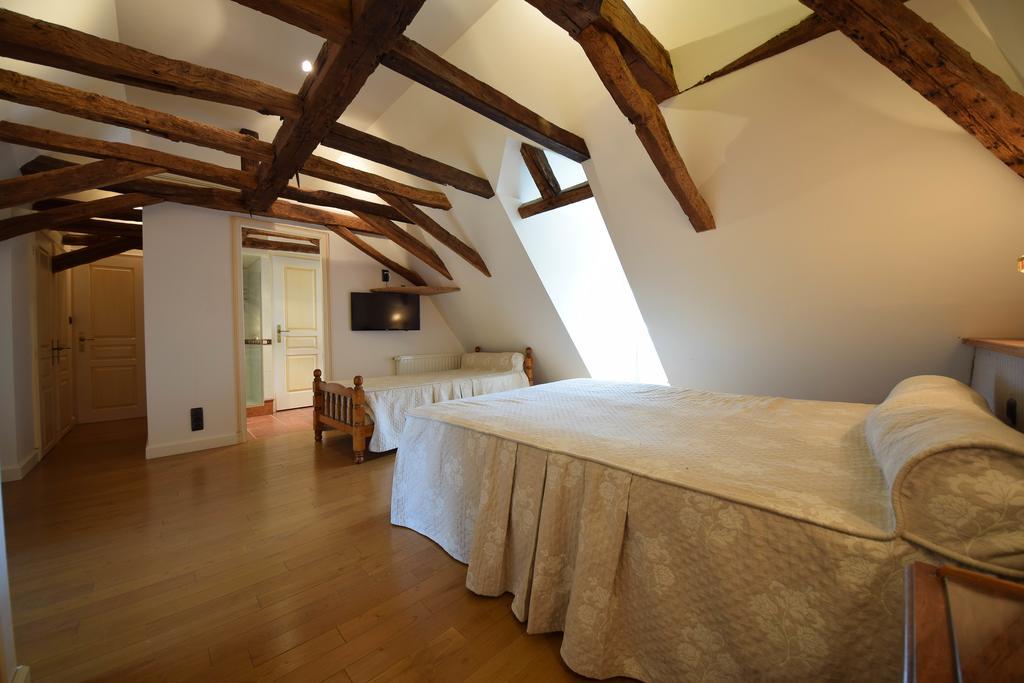 Bed and Breakfast Domaine De La Rocque Liorac-sur-Louyre Exterior foto