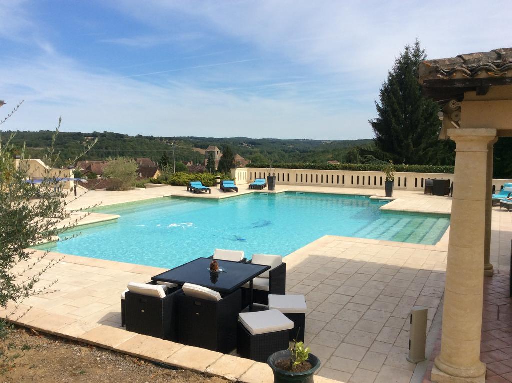 Bed and Breakfast Domaine De La Rocque Liorac-sur-Louyre Exterior foto