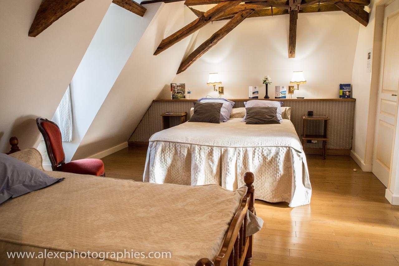 Bed and Breakfast Domaine De La Rocque Liorac-sur-Louyre Exterior foto